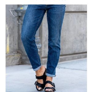 Judy Blue cuffed boyfriend jeans - never worn size 5/27